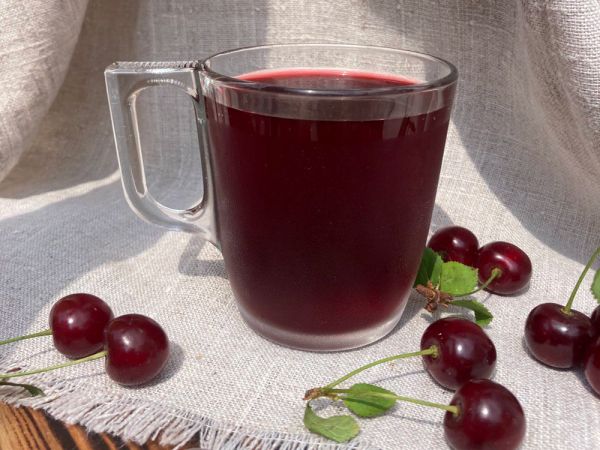 Вишневий компот Вишневий компот